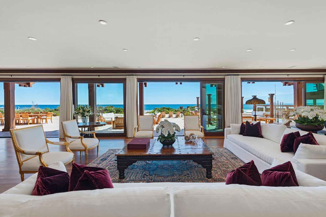 The property has around 120 feet of ocean frontage on Broad Beach